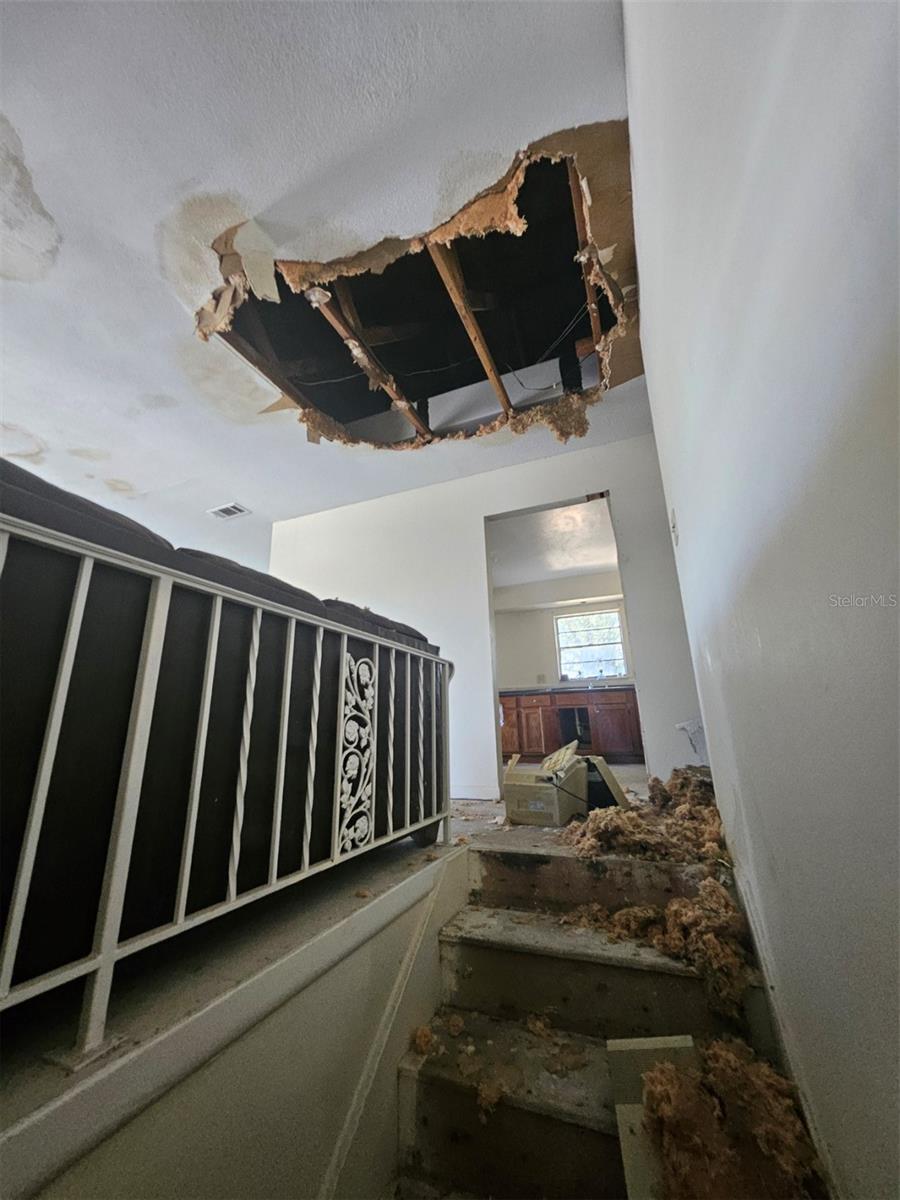 Image 14 of 24 For 1733 Hickorywood Lane