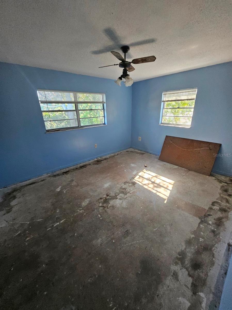 Image 21 of 24 For 1733 Hickorywood Lane