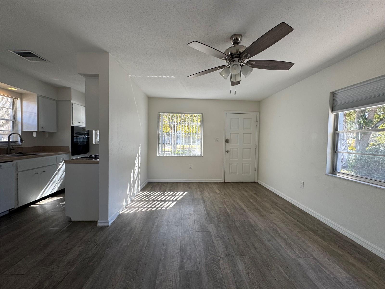 Image 4 of 19 For 629 Rugby Street