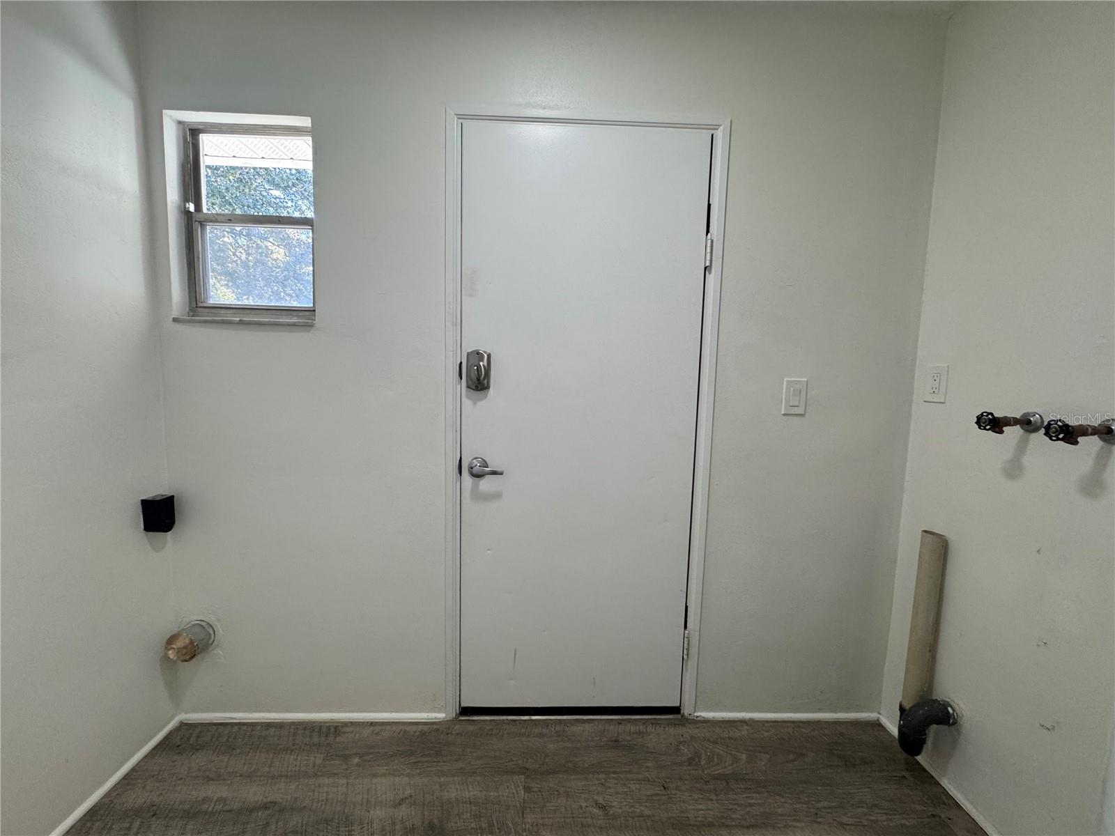 Image 9 of 19 For 629 Rugby Street