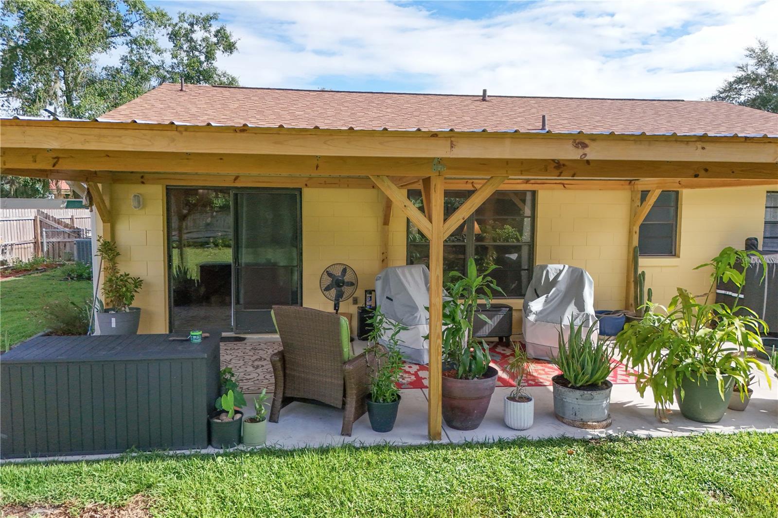 Image 21 of 34 For 504 Ambassador Avenue