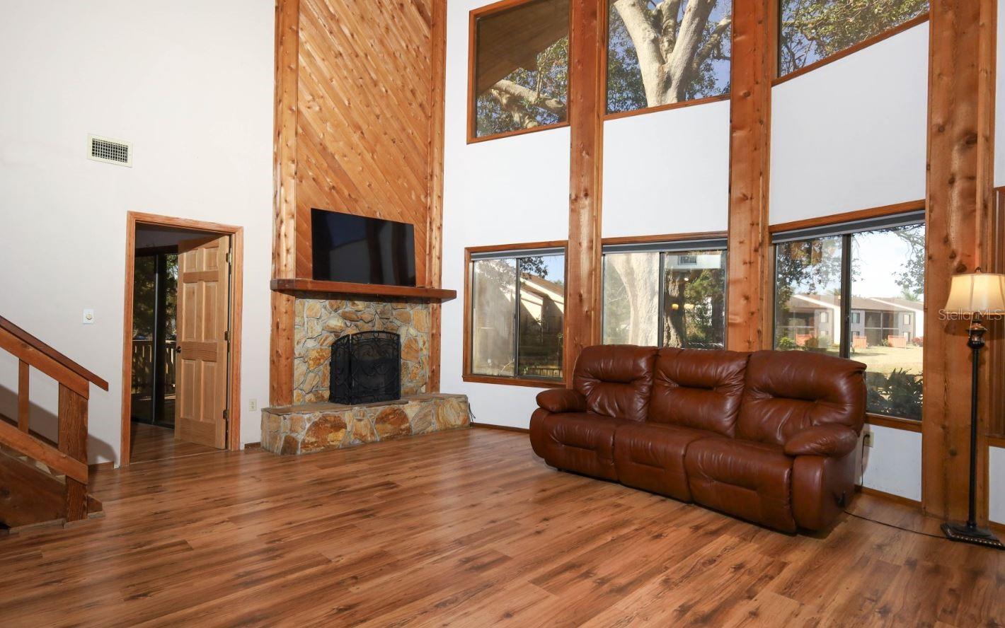 Image 16 of 43 For 3140 Demaret Drive