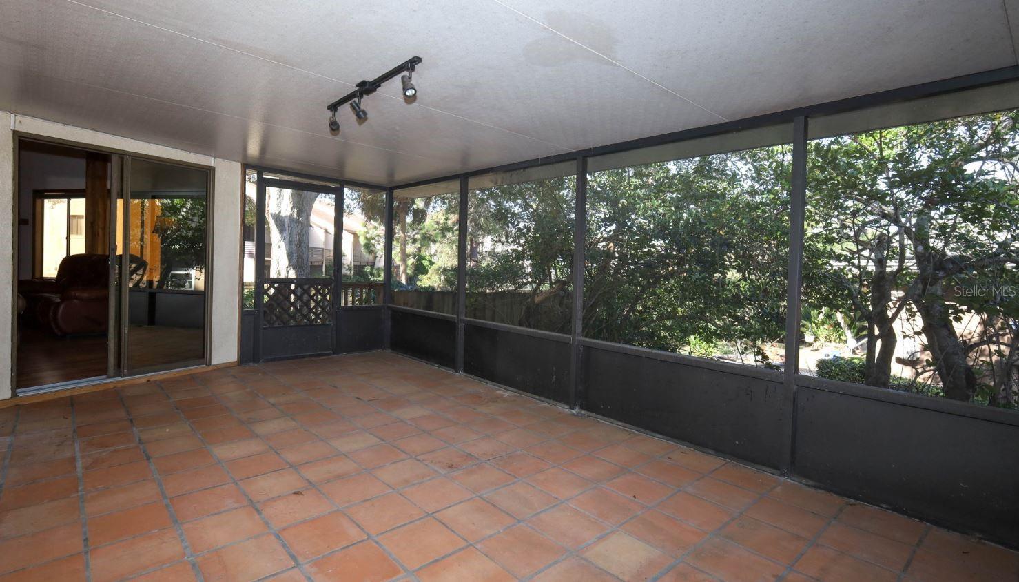 Image 35 of 43 For 3140 Demaret Drive