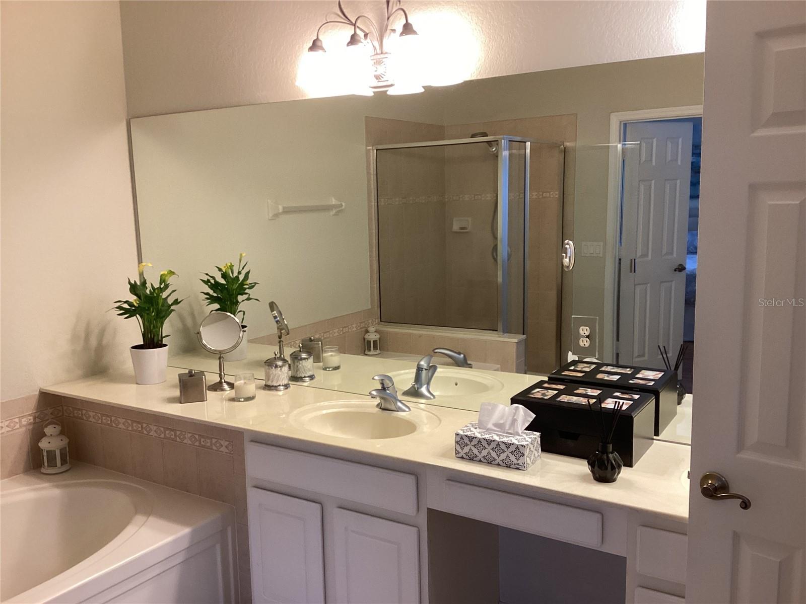 Image 32 of 43 For 3315 Flamborough Drive