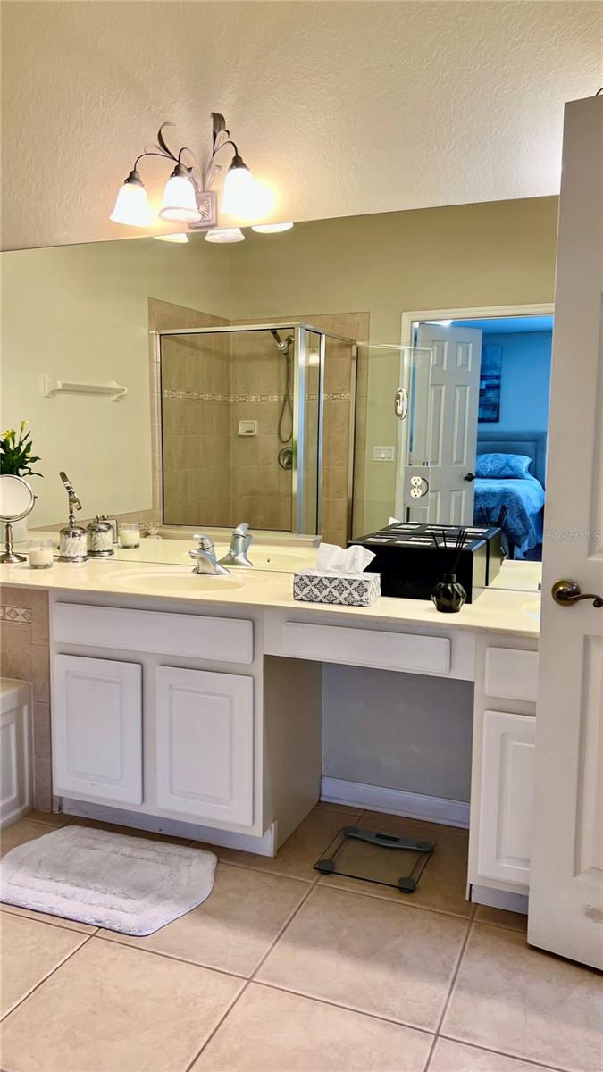 Image 34 of 43 For 3315 Flamborough Drive