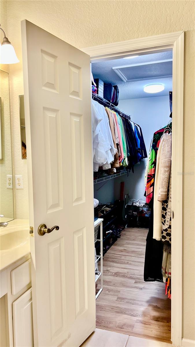 Image 35 of 43 For 3315 Flamborough Drive