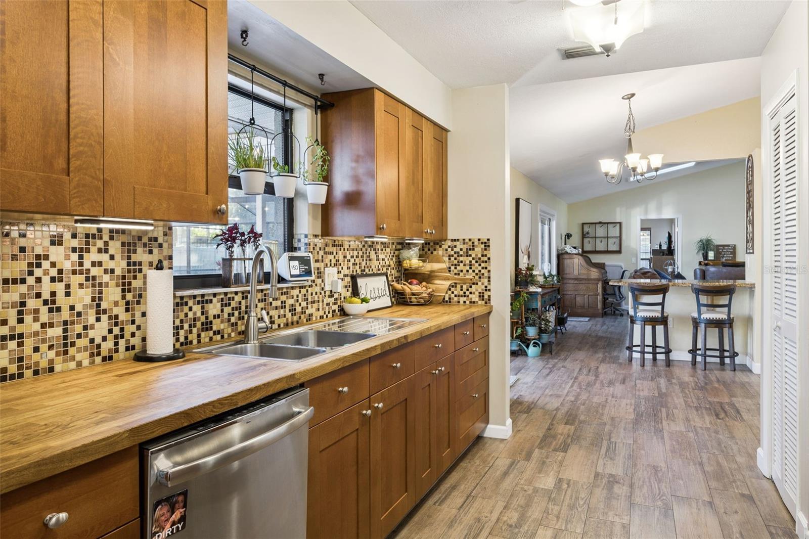 Image 13 of 41 For 5298 Jade Circle