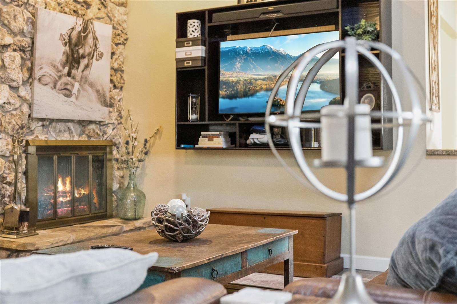 Image 18 of 41 For 5298 Jade Circle