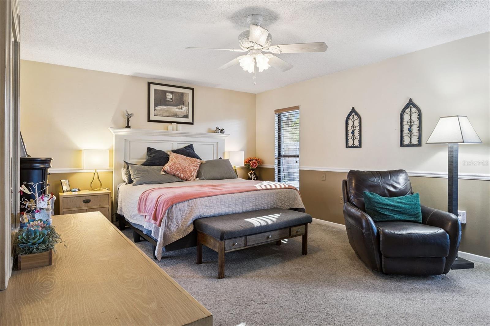 Image 20 of 41 For 5298 Jade Circle