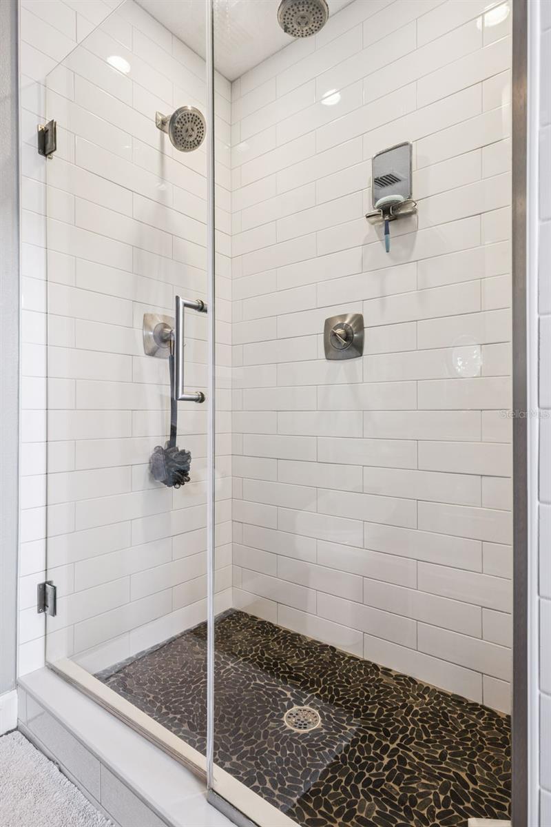 Image 24 of 41 For 5298 Jade Circle