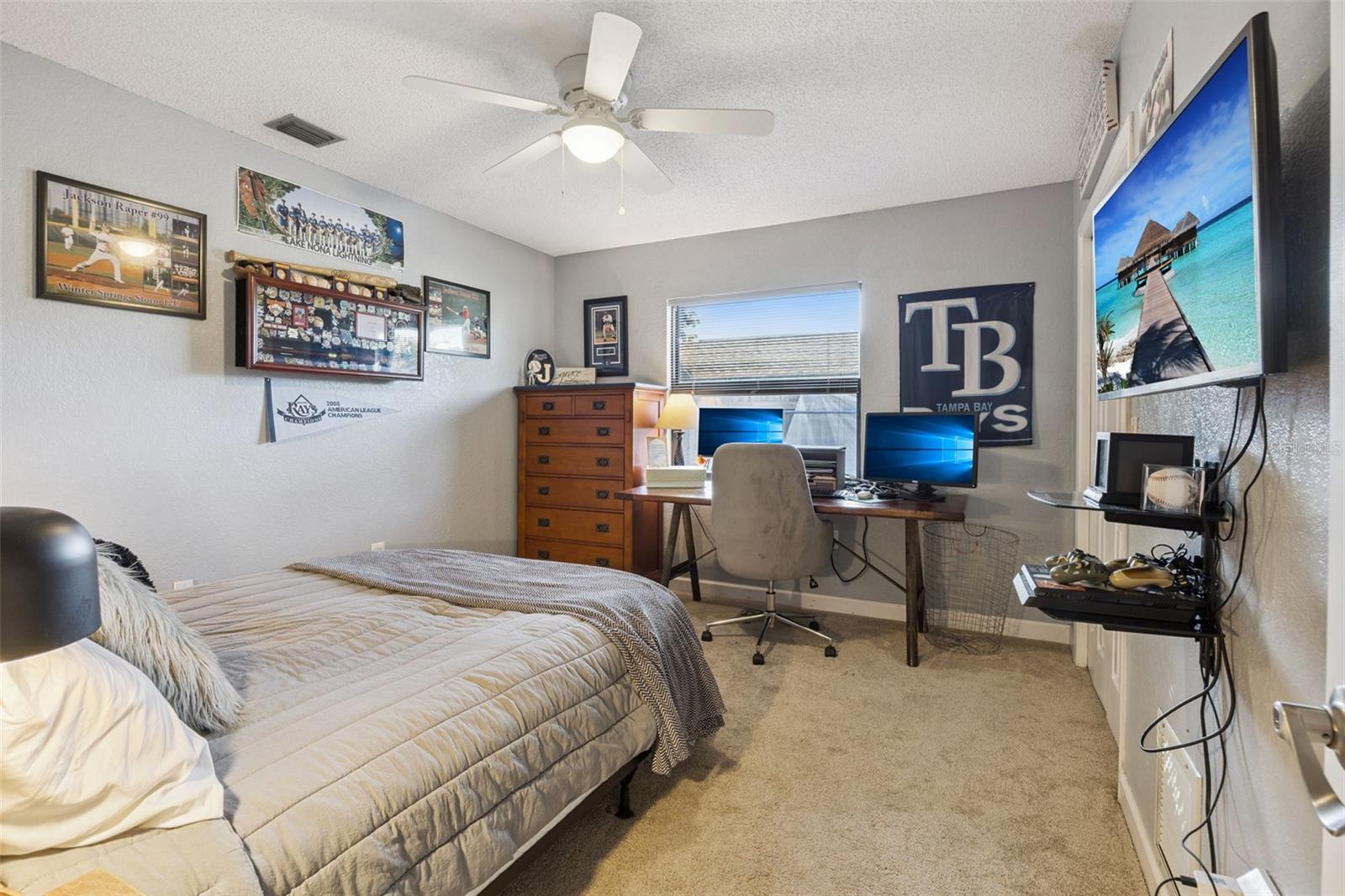 Image 26 of 41 For 5298 Jade Circle