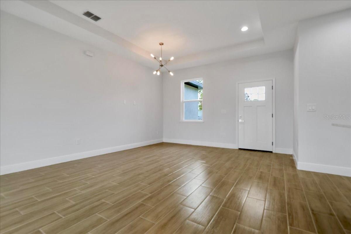 Image 3 of 16 For 959 11th Avenue