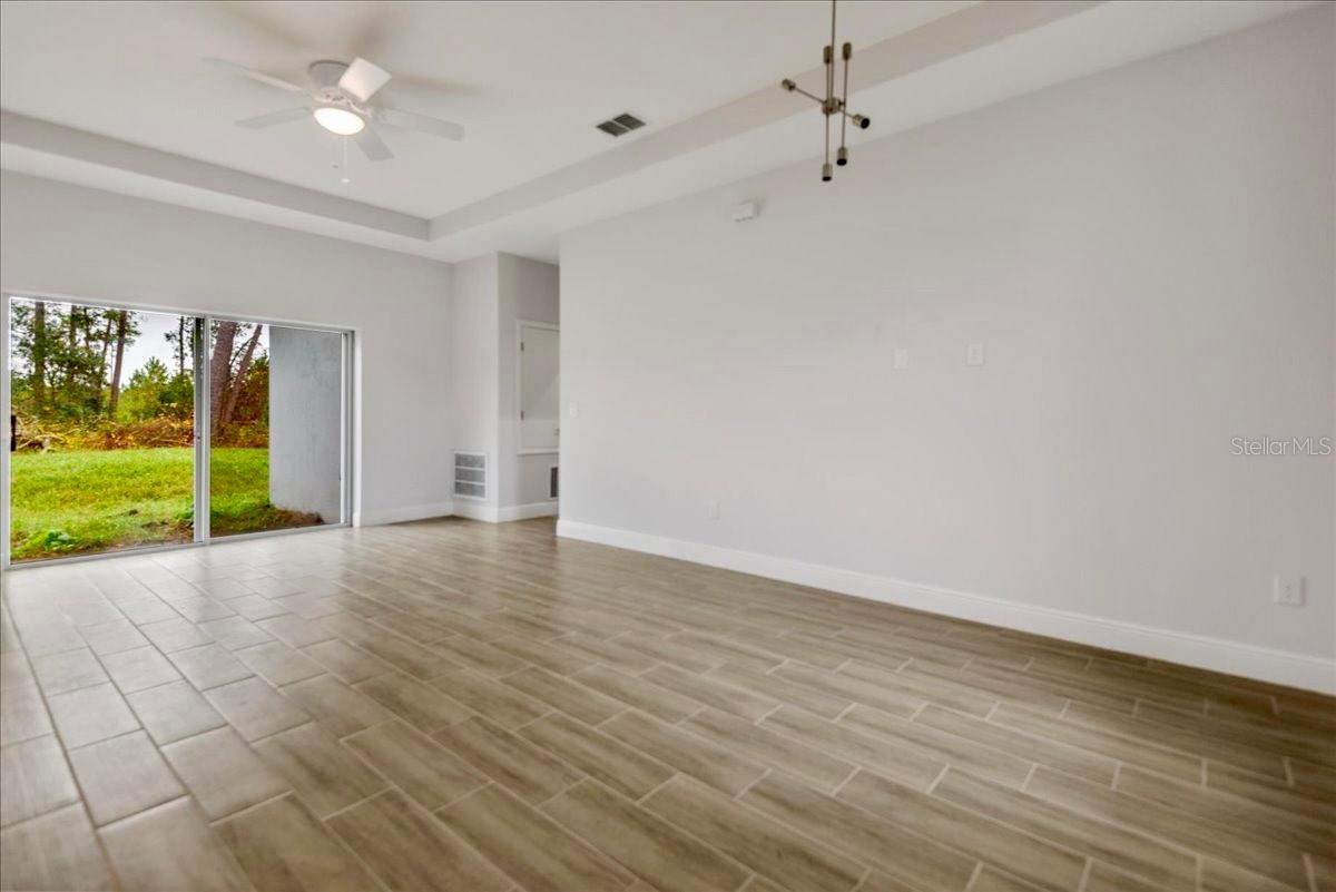 Image 4 of 16 For 959 11th Avenue