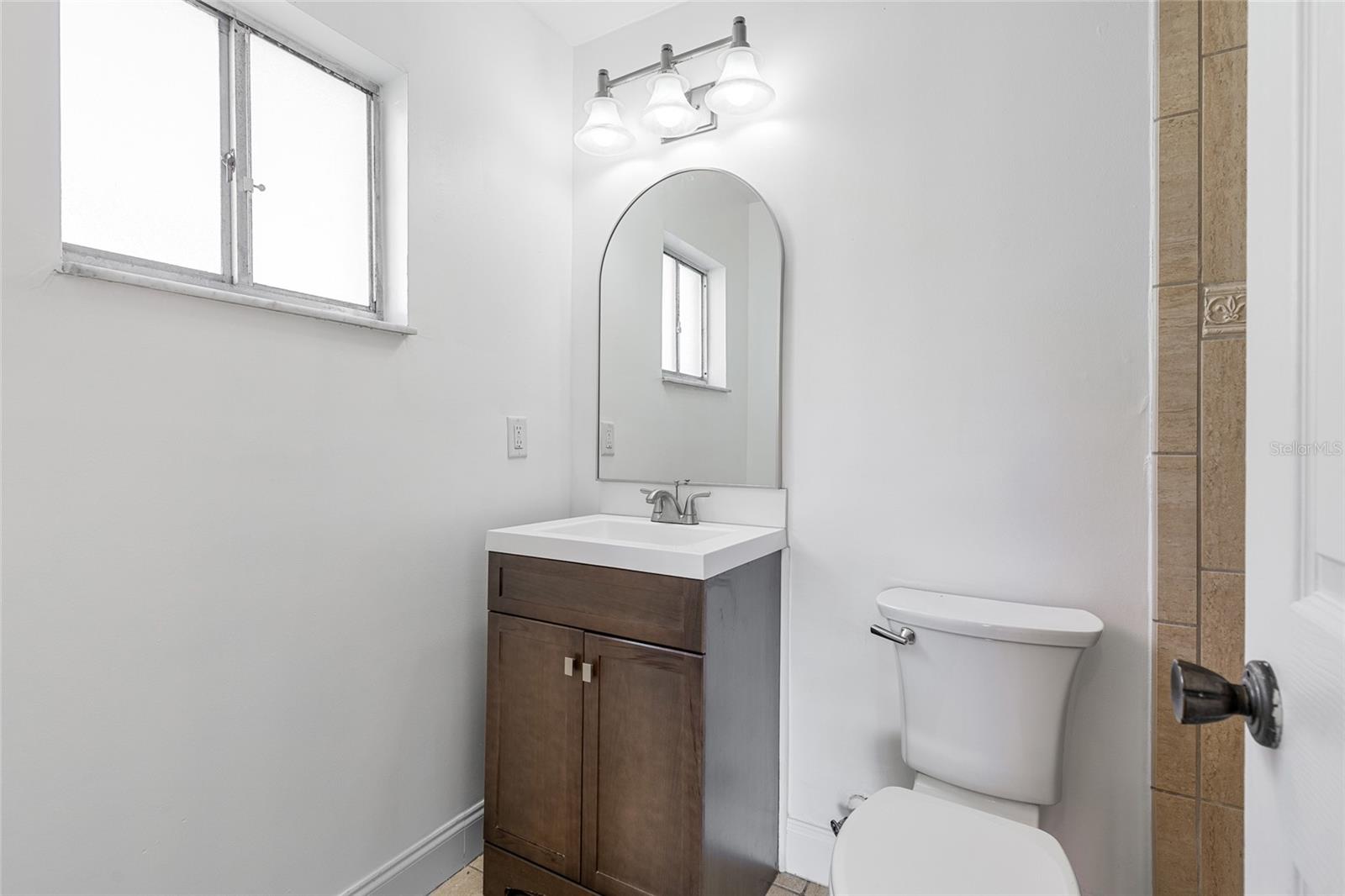 Image 11 of 42 For 105 Graham Road