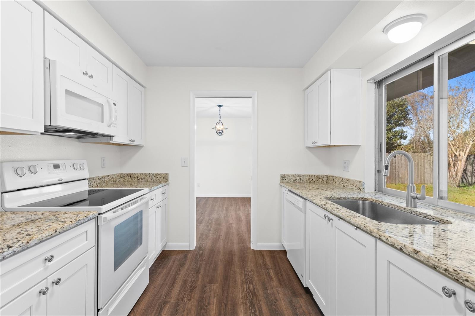 Image 21 of 42 For 105 Graham Road