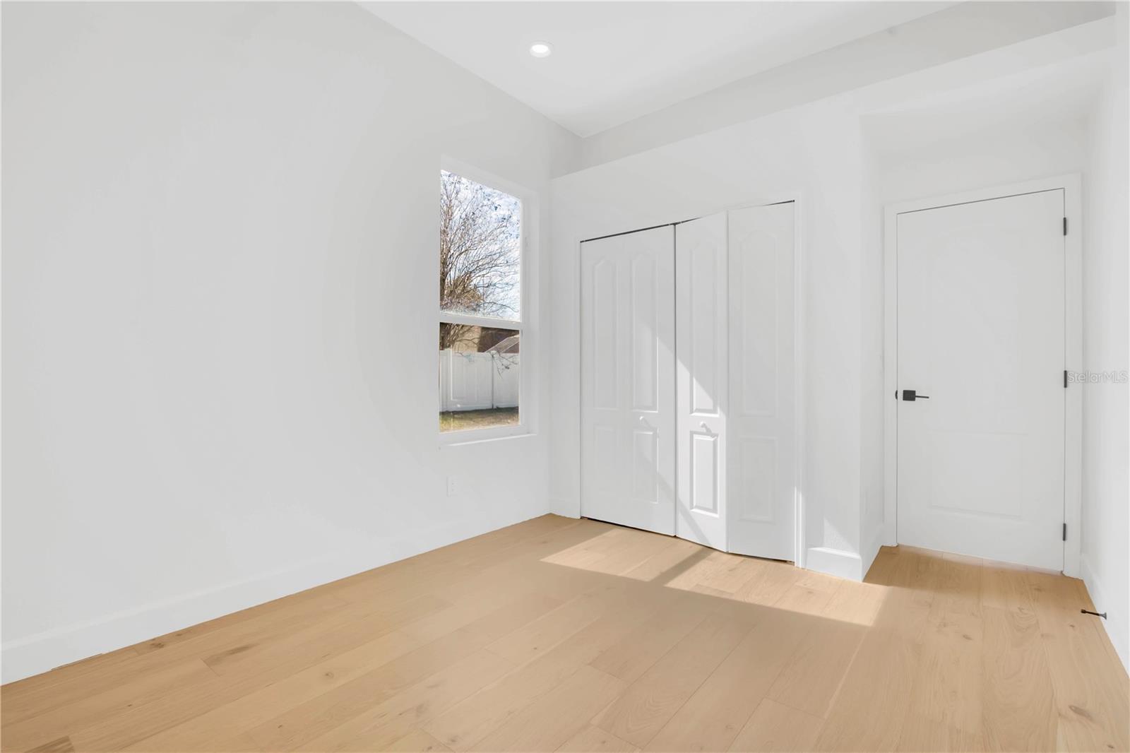 Image 20 of 40 For 214 Highbrooke Blvd