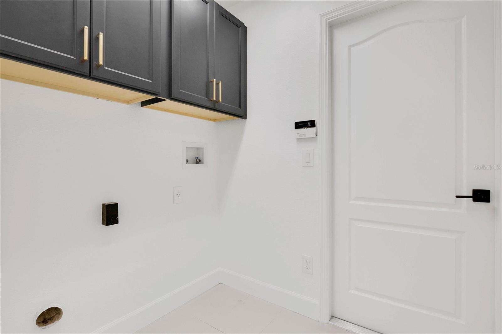 Image 21 of 40 For 214 Highbrooke Blvd