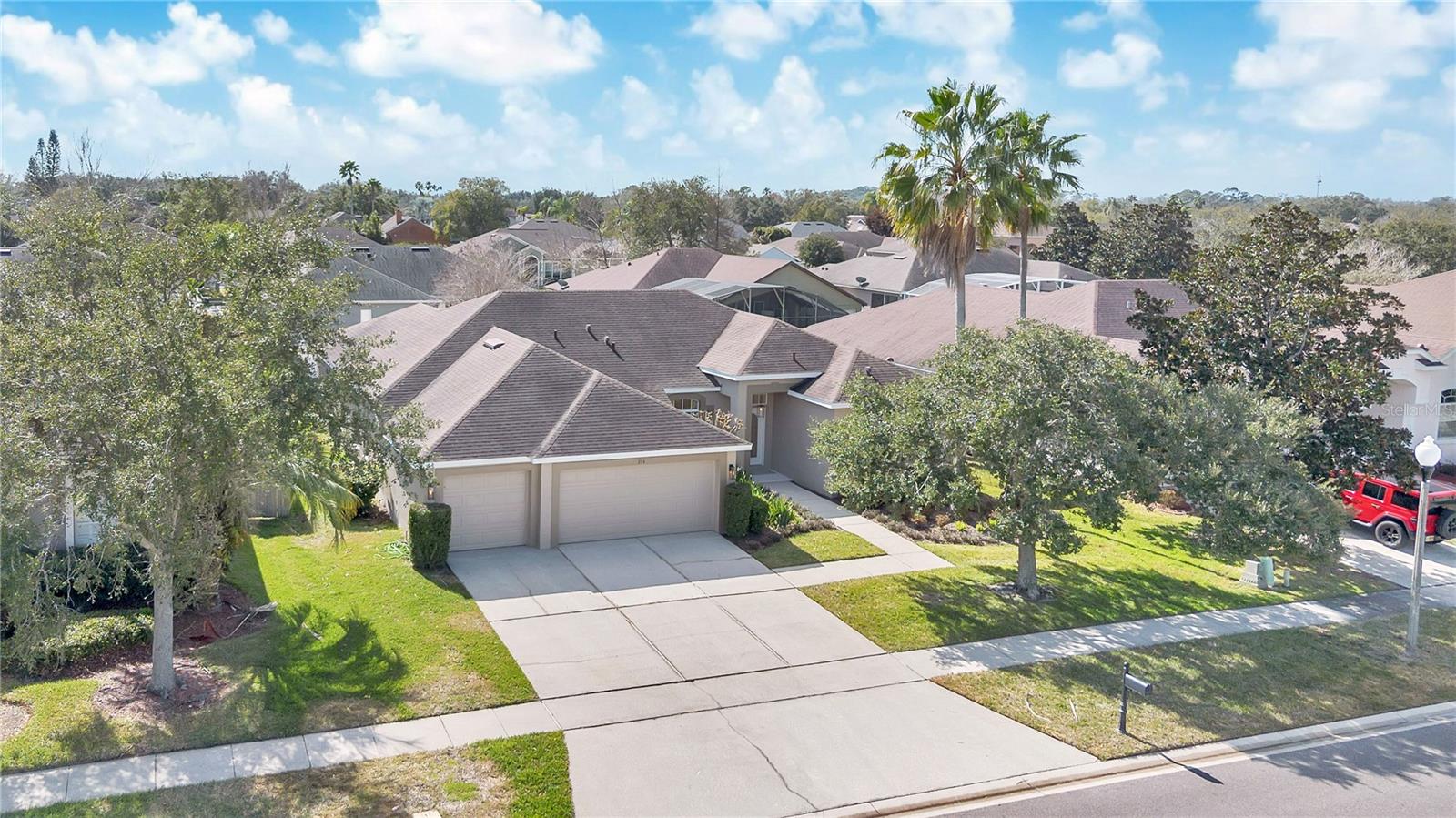 Image 32 of 40 For 214 Highbrooke Blvd