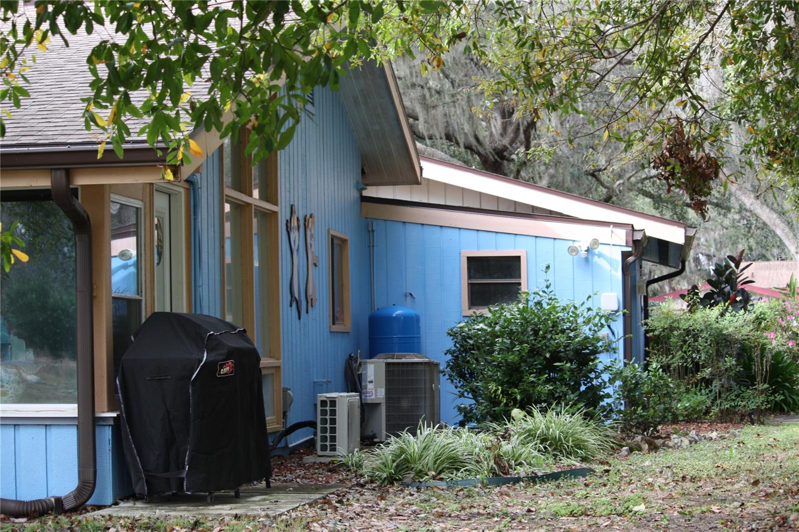 Image 29 of 34 For 14 Canterbury Drive