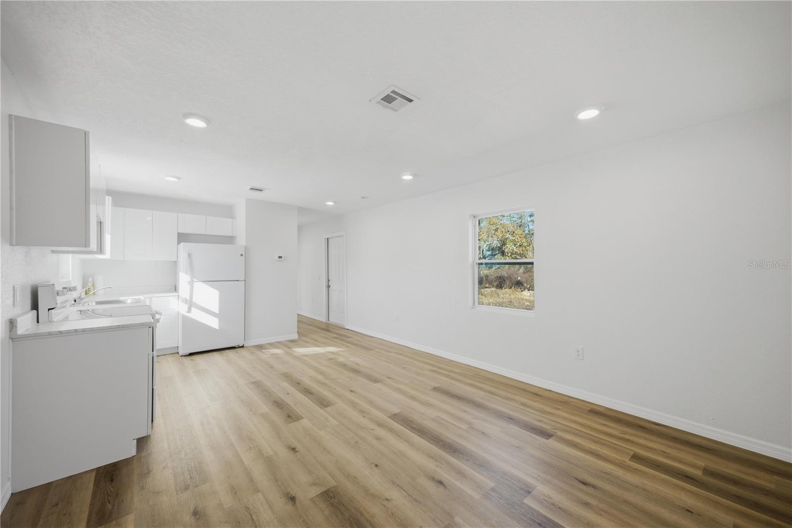 Image 23 of 38 For 19661 94th Place