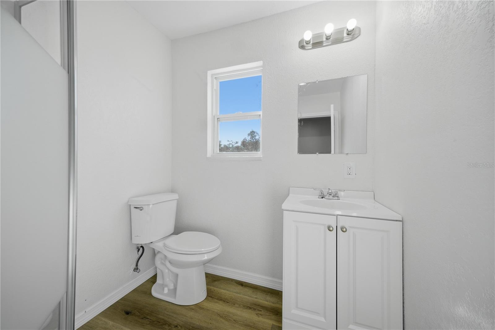 Image 29 of 38 For 19661 94th Place