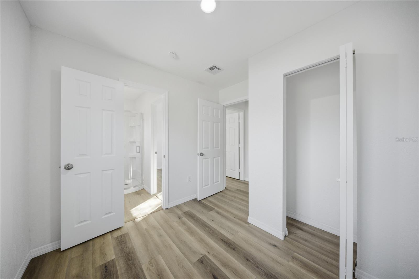 Image 34 of 38 For 19661 94th Place