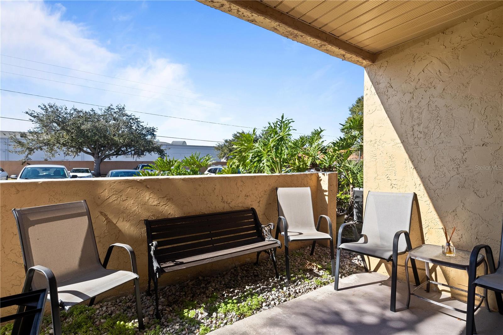 Image 13 of 20 For 612 Kenwick Circle 103