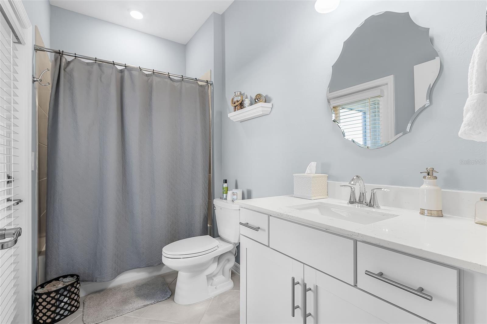 Image 13 of 25 For 11420 Burgundy Drive