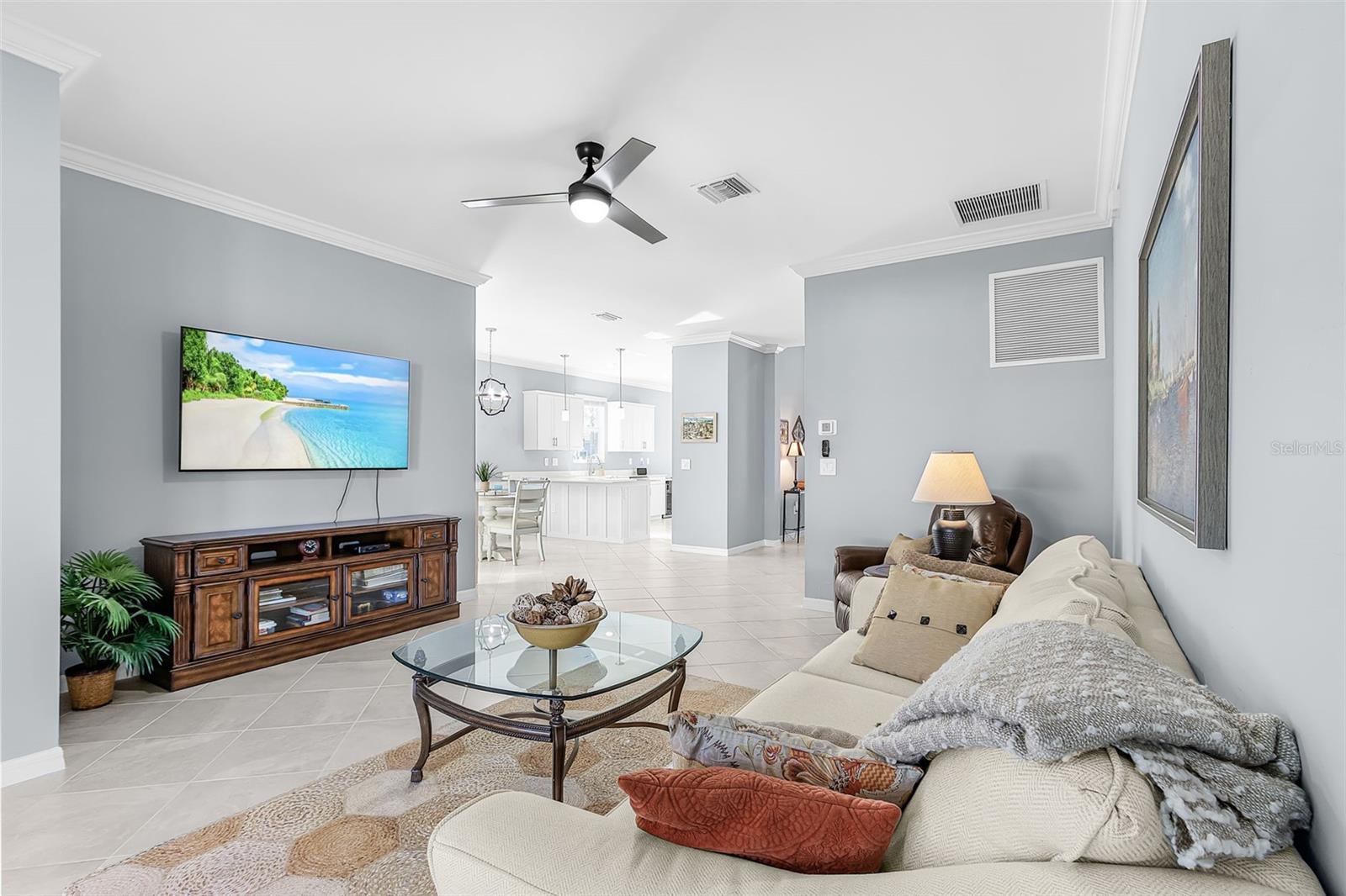 Image 16 of 25 For 11420 Burgundy Drive