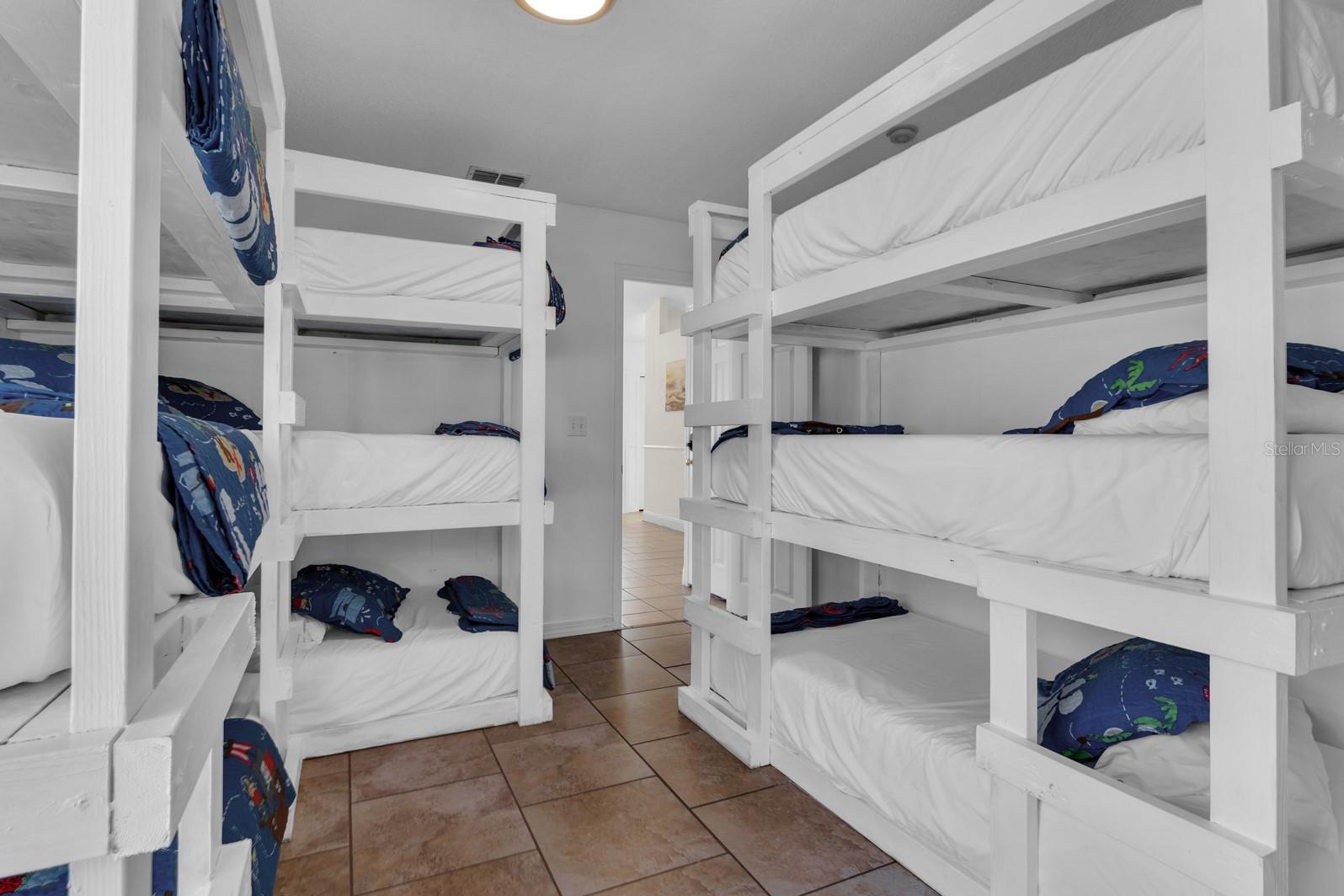 Image 17 of 28 For 138 Pine Lake View Drive