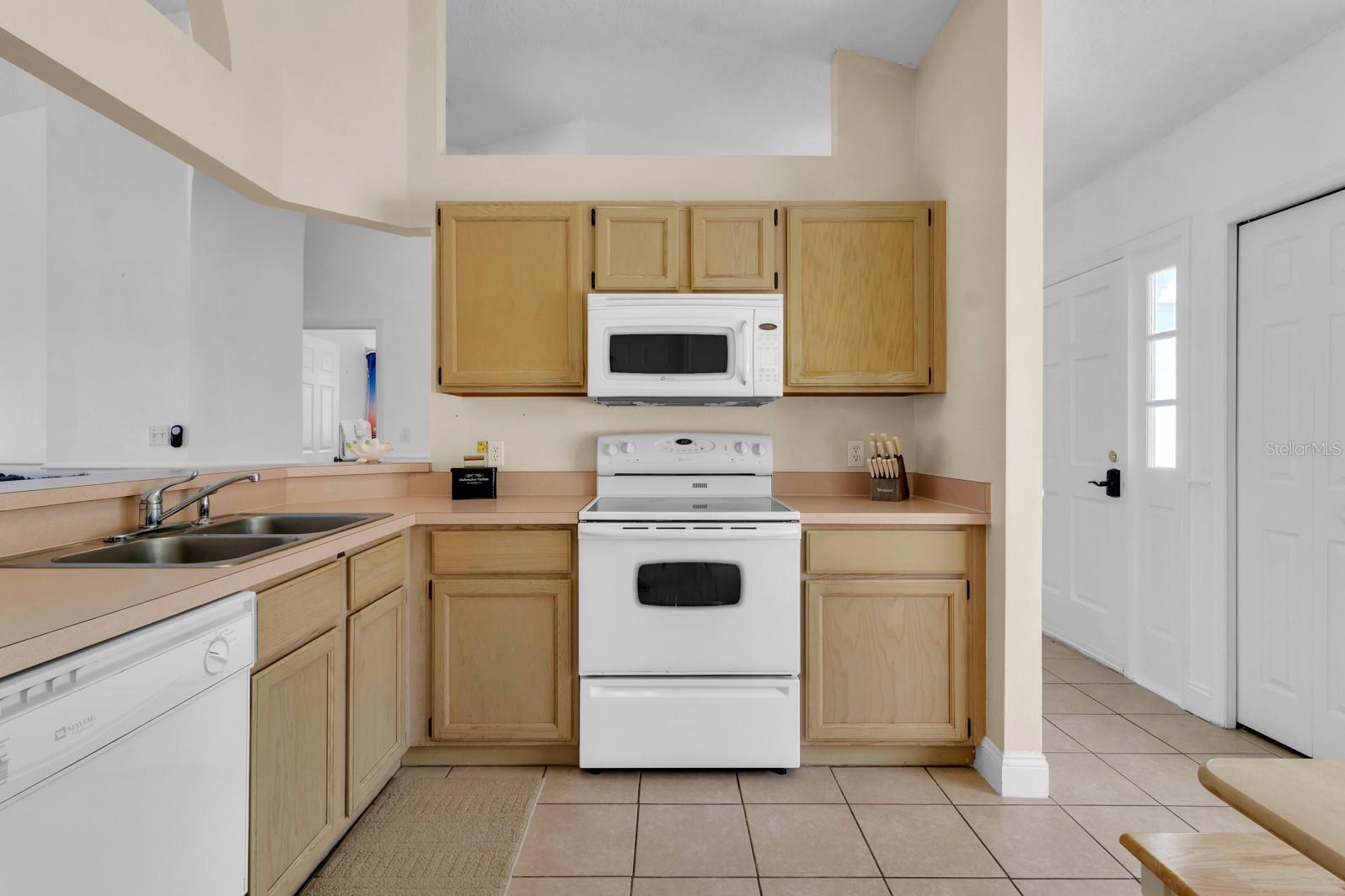 Image 8 of 28 For 138 Pine Lake View Drive