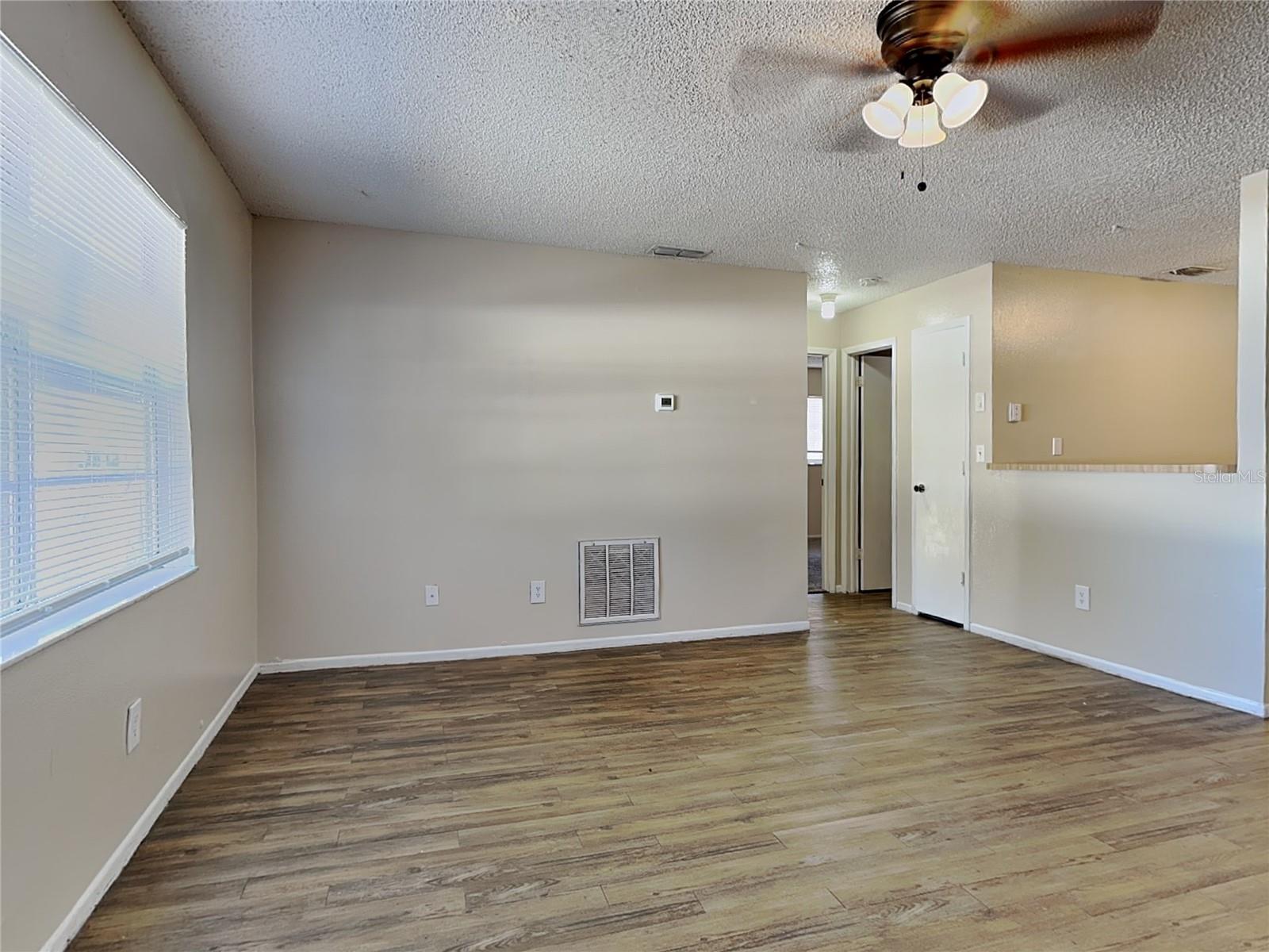 Image 5 of 12 For 15696 Bolesta Road A