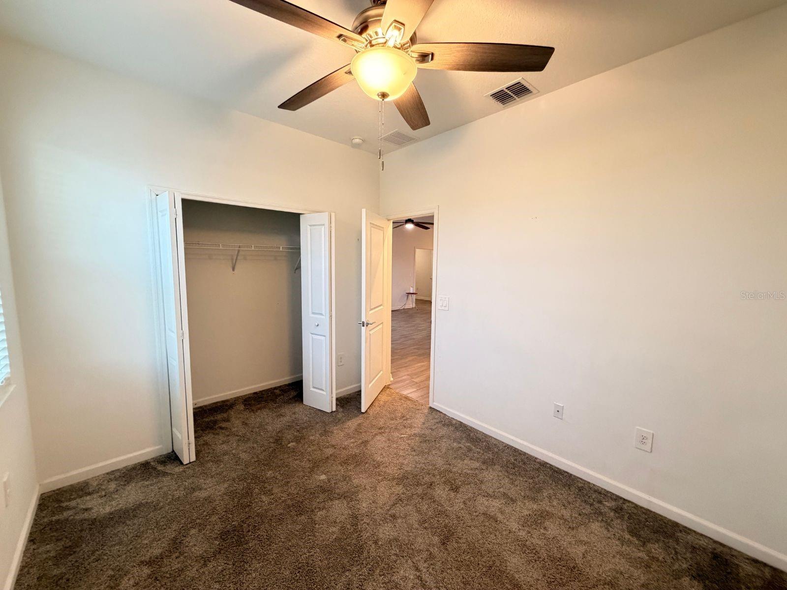 Image 11 of 30 For 9412 Revere Ave Avenue