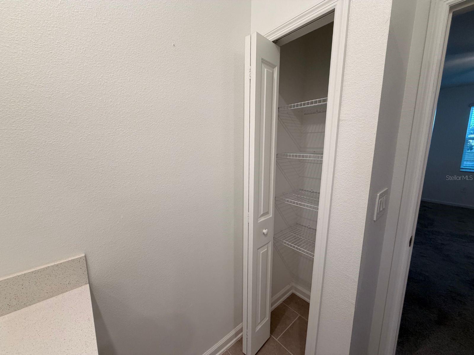 Image 18 of 30 For 9412 Revere Ave Avenue