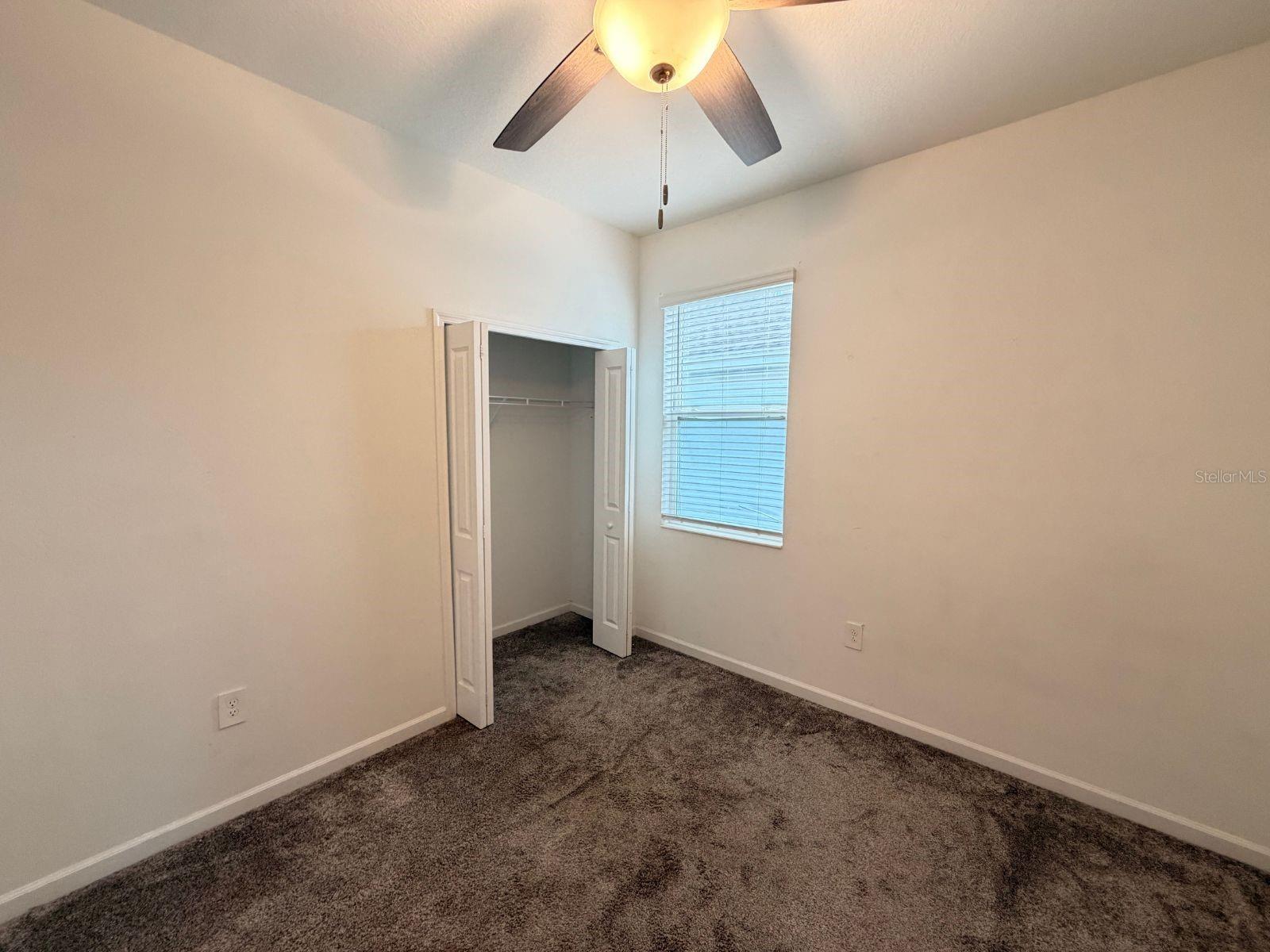 Image 6 of 30 For 9412 Revere Ave Avenue