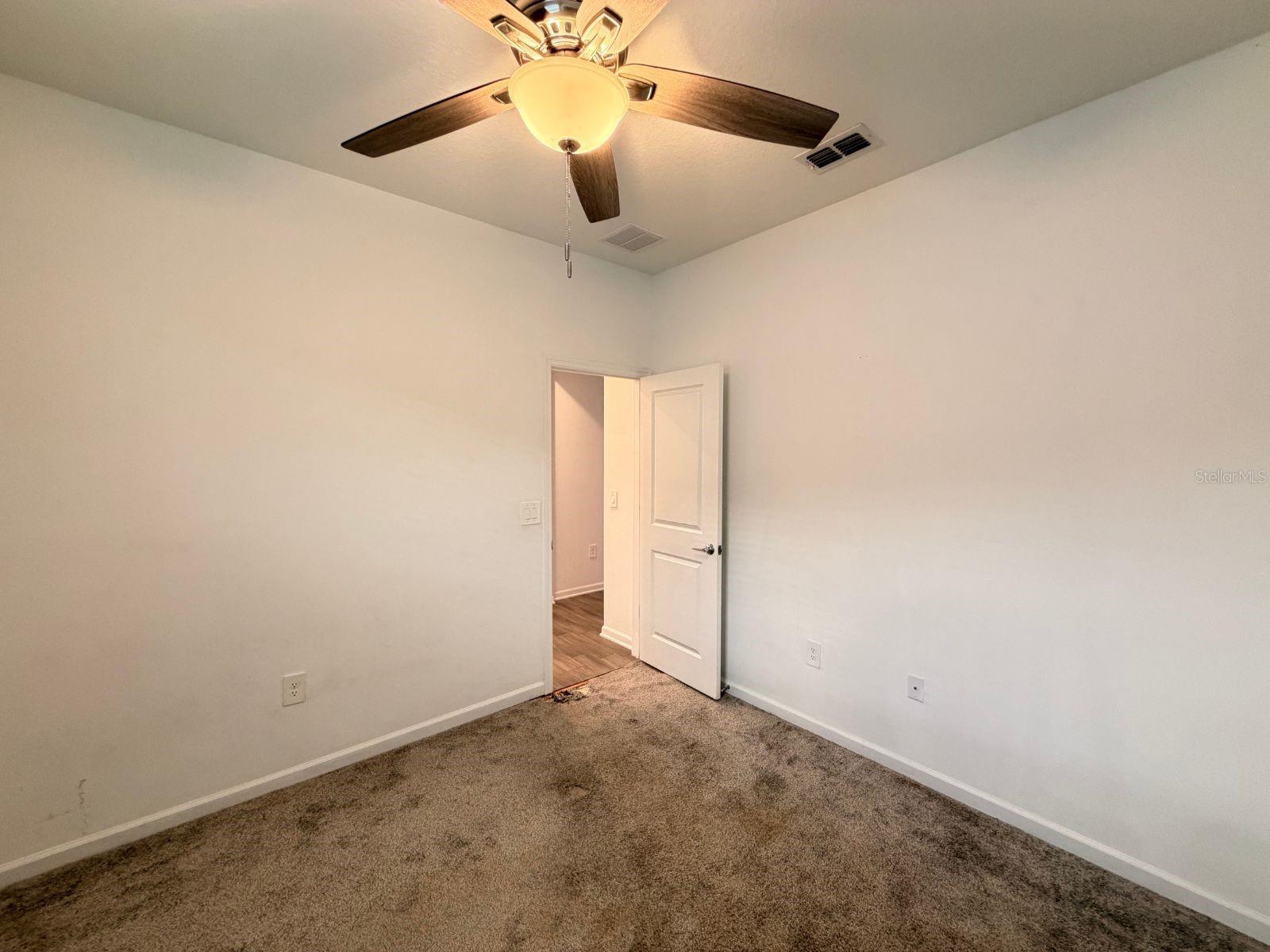 Image 8 of 30 For 9412 Revere Ave Avenue