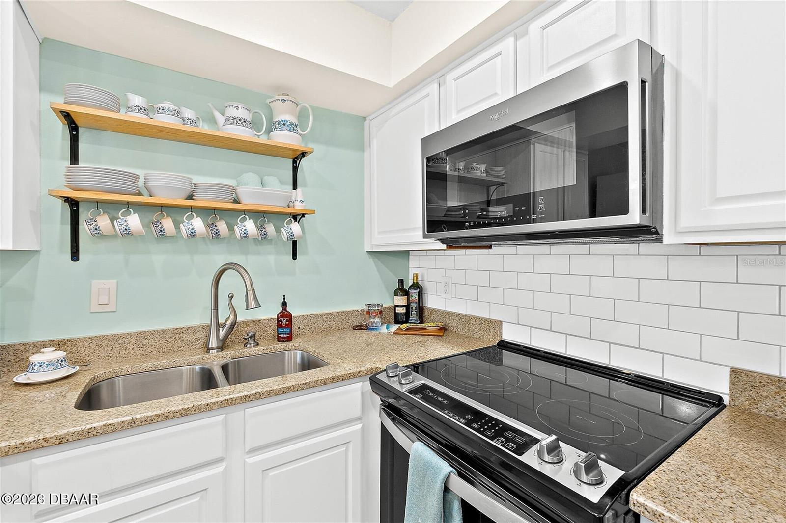 Image 12 of 42 For 3615 Atlantic Avenue 210