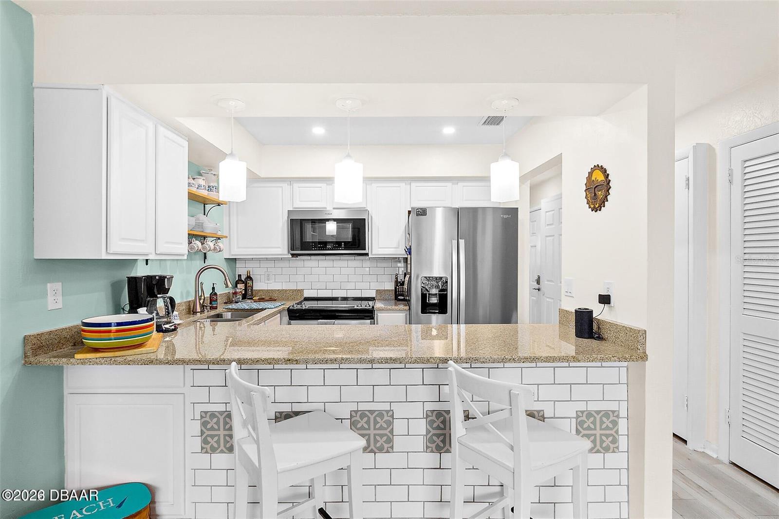 Image 6 of 42 For 3615 Atlantic Avenue 210