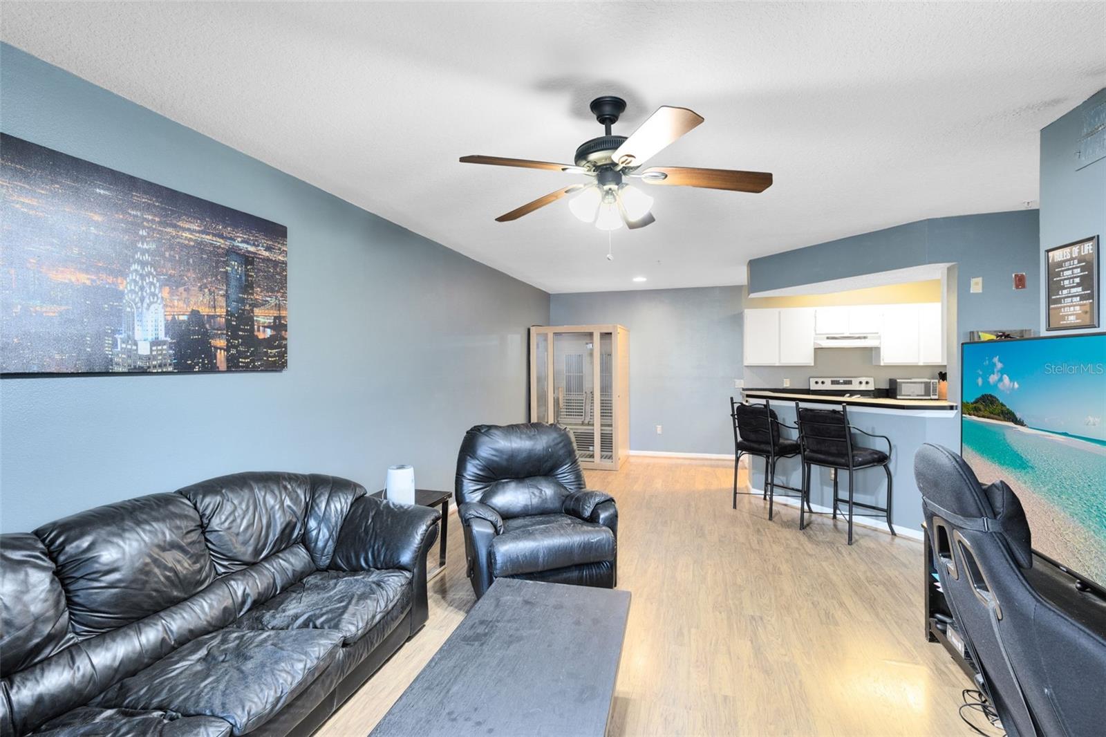 Image 4 of 23 For 802 Crest Pines Drive 824