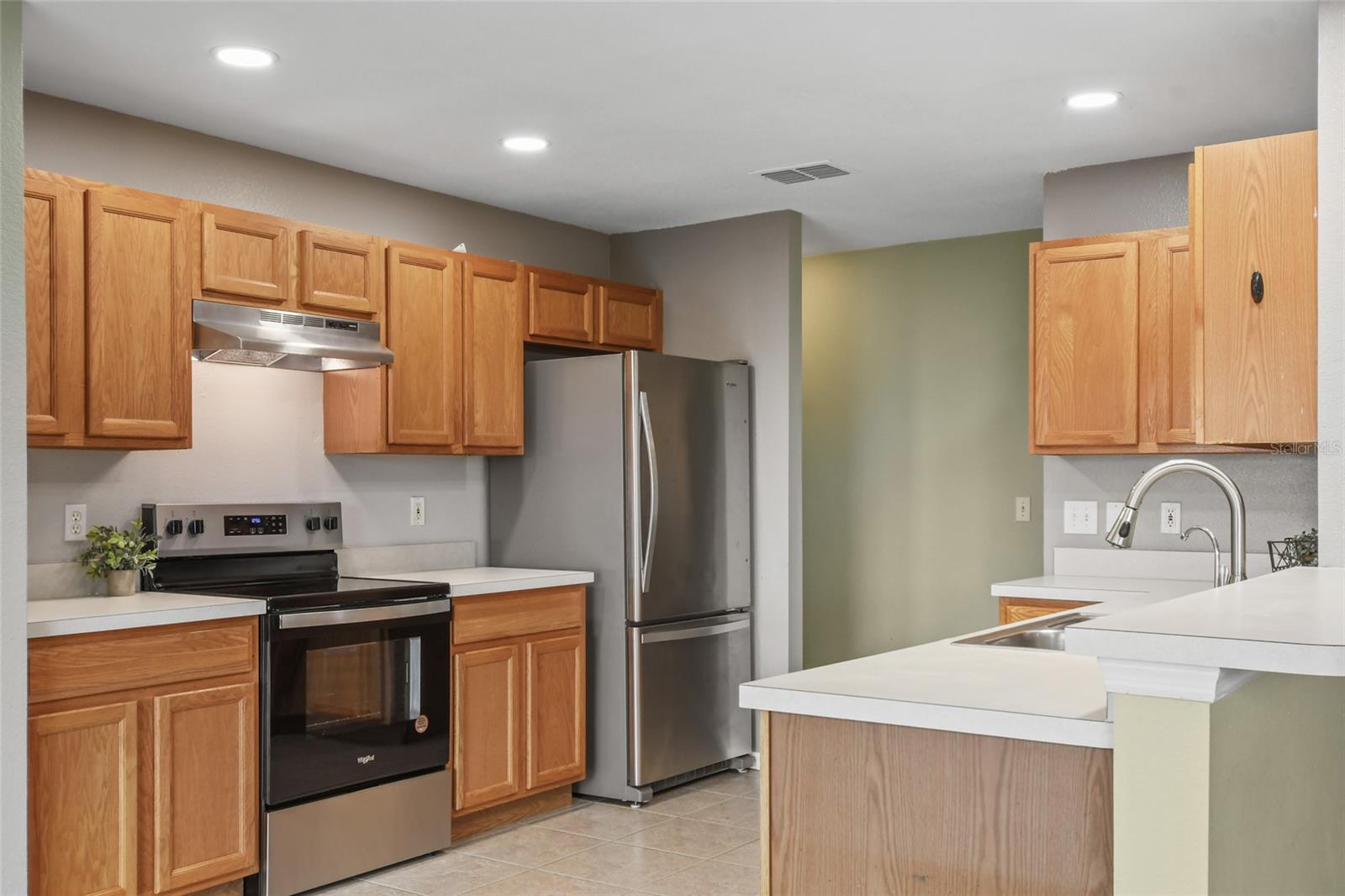 Image 12 of 48 For 2012 Knollcrest Drive