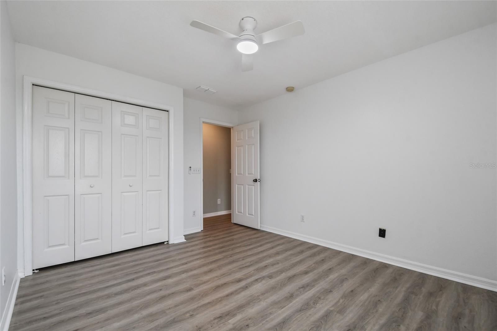 Image 27 of 48 For 2012 Knollcrest Drive