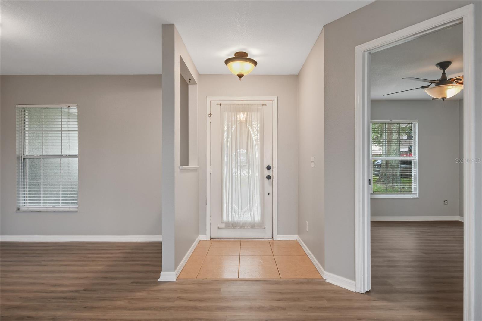 Image 3 of 48 For 2012 Knollcrest Drive