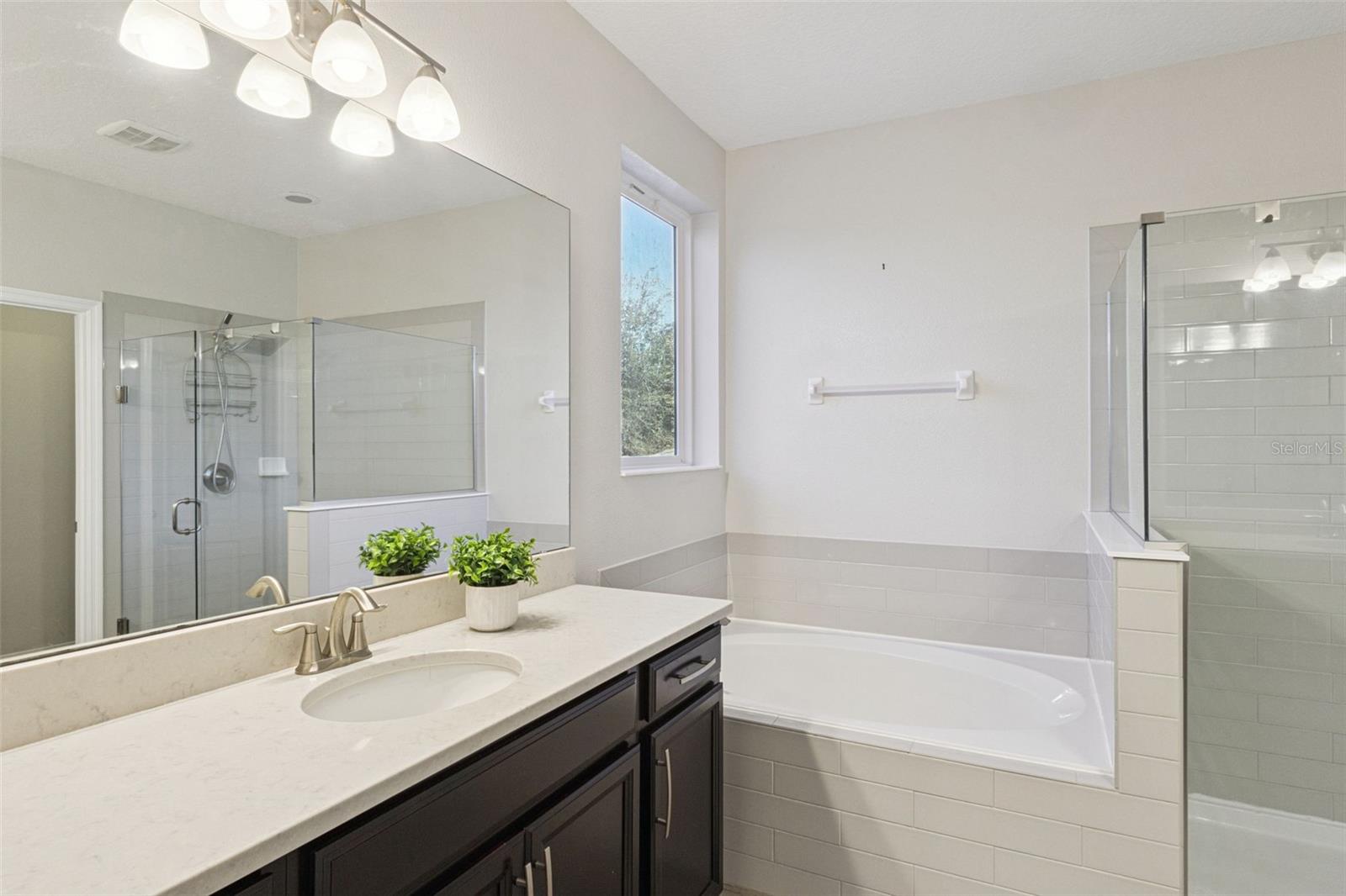 Image 28 of 55 For 15481 Murcott Harvest Loop