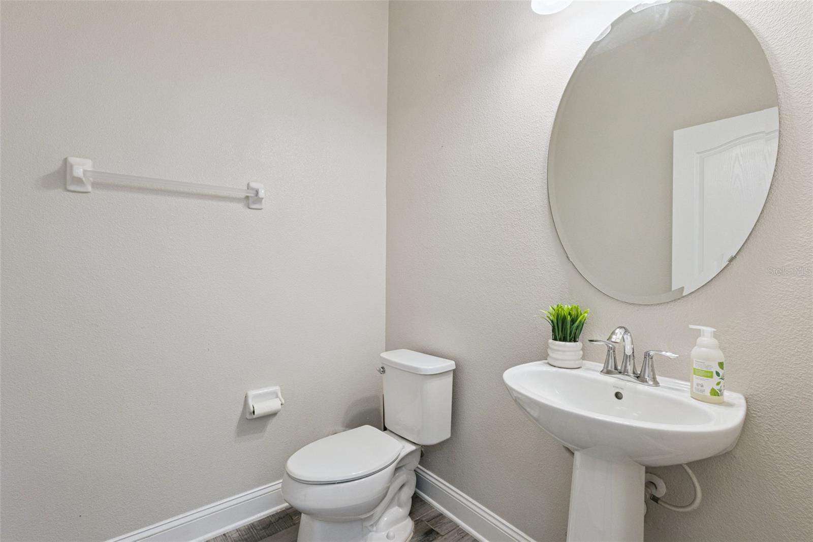 Image 29 of 55 For 15481 Murcott Harvest Loop