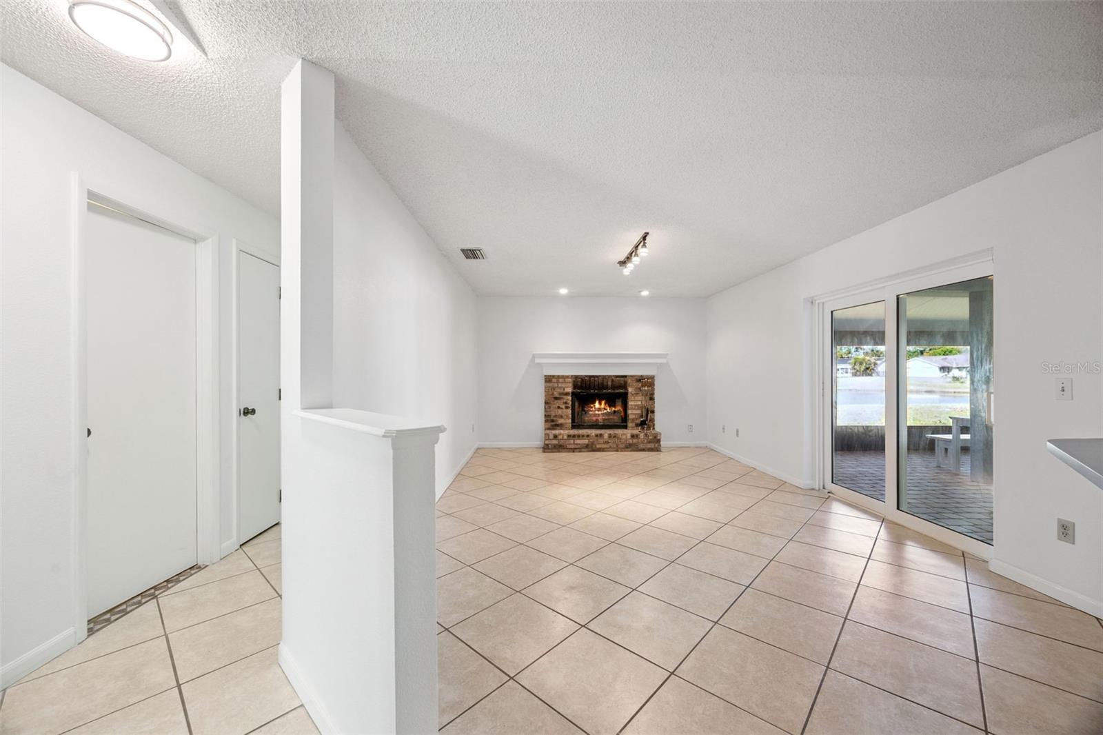 Image 11 of 60 For 5111 Dorrington Lane