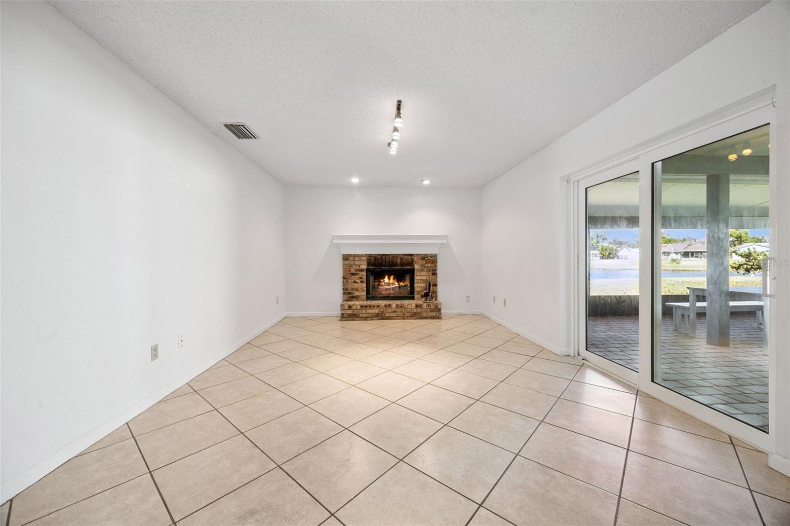 Image 13 of 60 For 5111 Dorrington Lane