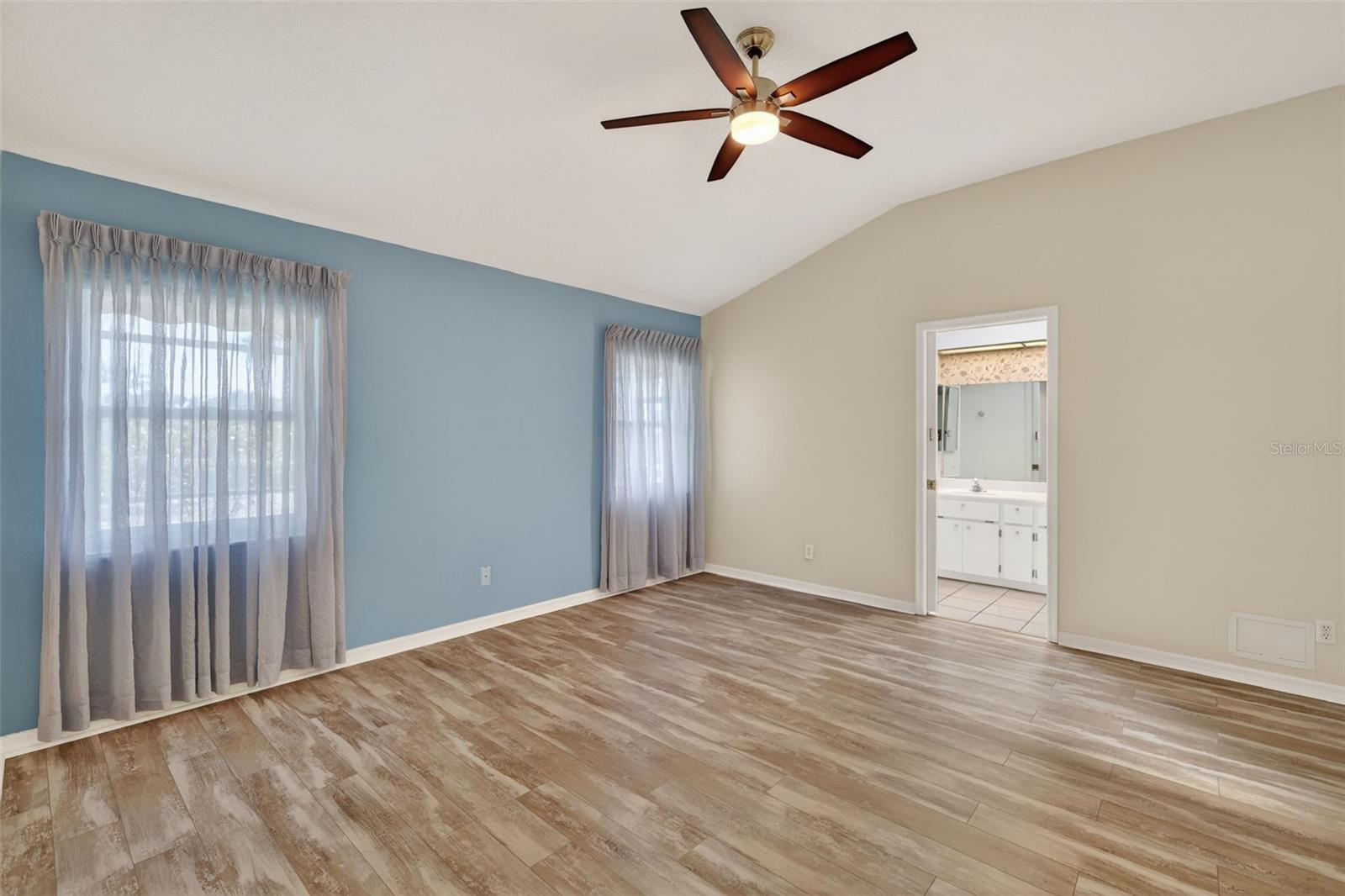 Image 12 of 35 For 5500 Laver Street