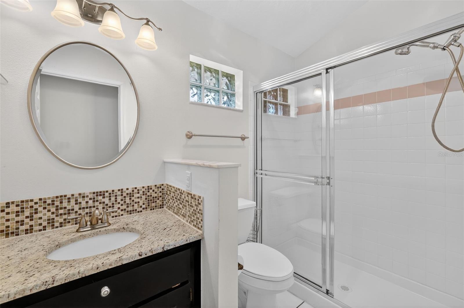 Image 17 of 35 For 5500 Laver Street