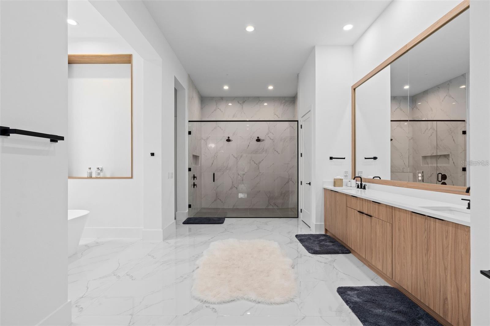 Image 27 of 65 For 15044 Pendio Drive