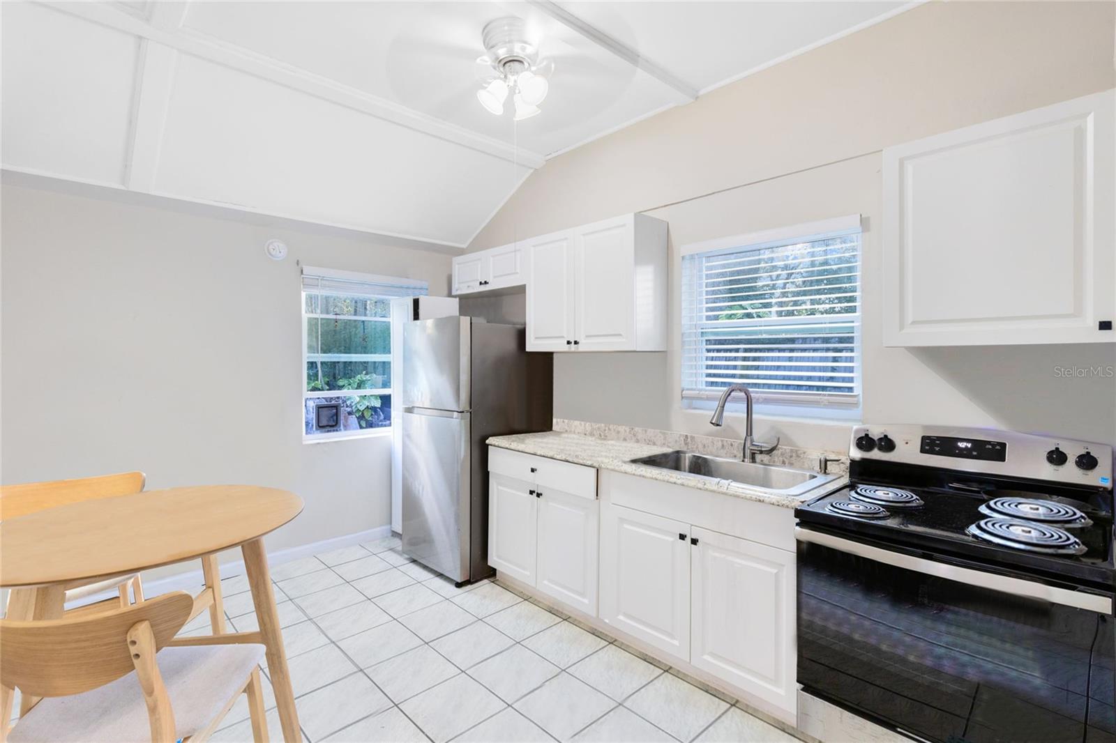 Image 25 of 34 For 1712 Kaley Avenue